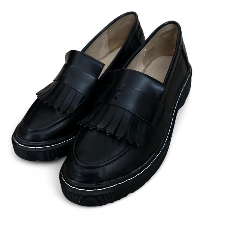 Black Leather Loafers with Fringe Detailing